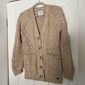 NWT Abercrombie cardigan sweater